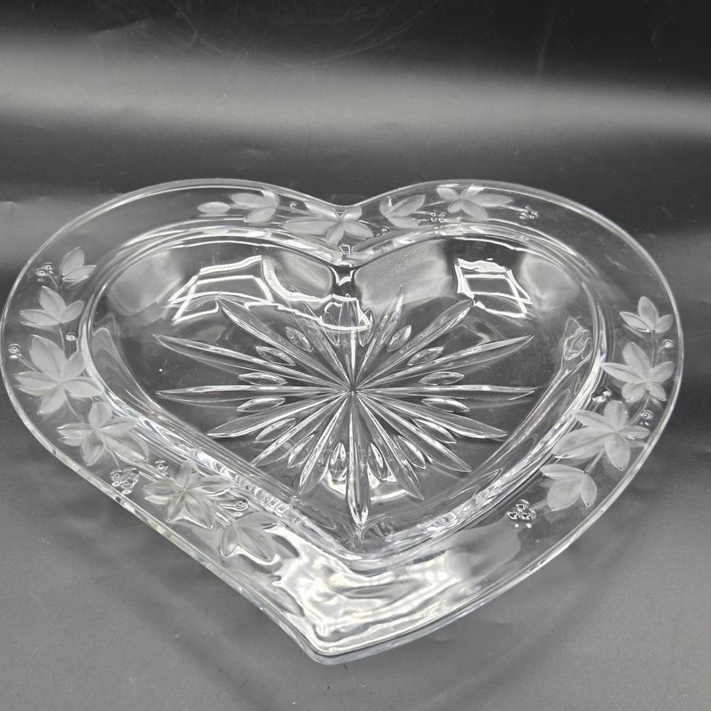 MIKASA Garden Terrace Heart Serving Platter ELEGANT Clear & Frosted Glass 13"